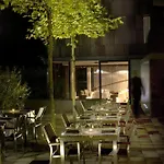 Becker\'S Hotel & Restaurant